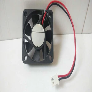 BD0412MS-G70 DC 12V 0.08A 40x40x10mm 2-wire 40mm cooling fan BD0412MS-G70 DC 12V 0.08A 40x40x10mm 2-wire 40mm cooling fan