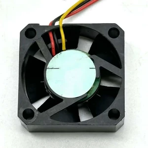 DF310RF05L1C-01 DC 5V 0.10A 3-wire 30x30x10mm Server Cooling Fan DF310RF05L1C-01 DC 5V 0.10A 3-wire 30x30x10mm Server Cooling Fan