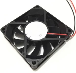 DFS701512M DC 12V 2.8A 2-wire 70x70x15mm cooling fan DFS701512M DC 12V 2.8A 2-wire 70x70x15mm cooling fan