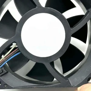 Electronic AUB0712VH CR39 Server Cooling Fan DC 12V 0.56A 4-wire Electronic AUB0712VH CR39 Server Cooling Fan DC 12V 0.56A 4-wire