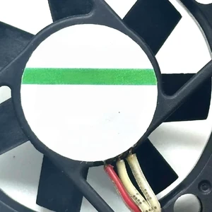 KDE1204PFV1 DC 12V 1.7W 3-wire 40X40X10mm Server Cooling Fan KDE1204PFV1 DC 12V 1.7W 3-wire 40X40X10mm Server Cooling Fan