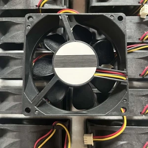 Motor 109R0824F4D01 DC 24V 0.06A 80x80x25mm Three-wire chassis cooling fan Motor 109R0824F4D01 DC 24V 0.06A 80x80x25mm Three-wire chassis cooling fan