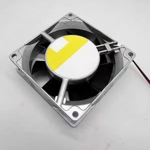 Motor 109L0824S403, DC 24V, 0.11A, 80x80x25mm, dual-wire cooling fan. Motor 109L0824S403, DC 24V, 0.11A, 80x80x25mm, dual-wire cooling fan.