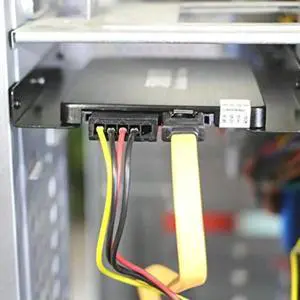 2.5-Inch to 3.5-Inch Hard Drive Bracket SSD HDD l Mounting Adapter Rack for Home Laptop Desktop Computer Parts