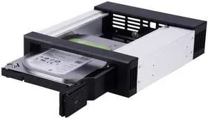 SilverStone Technology FS301, Hot-swappable, Tray-Less 5.25" to 3.5" SAS/SATA Device Bay, SST-FS301