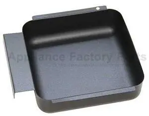 Char-Broil 1767053 Grease Cup. Measures approximately 7.32"