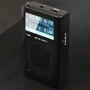 AM FM Radio Built-in Antenna Dual Band Portable Audio Receiver Retro FM Pocket Radio Player for Elderly