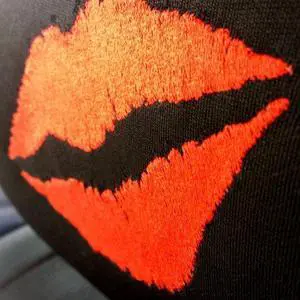 Yupbizauto New Betty Boop Timeless Front Low Back Car Seat Covers Embroidery Kiss Headrest Cover (Seat Covers with Headrest Cover)