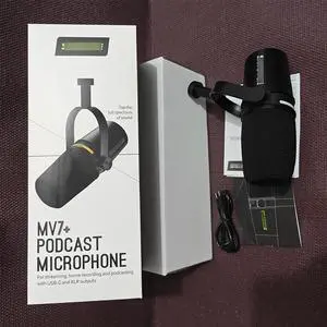 My7+-K wired dymamic microphone for UsB computerlive singing, recording, dubbing, and broadcastingpurposes. My7+-K wired dymamic microphone for UsB computerlive singing, recording, dubbing, and broadcastingpurposes.