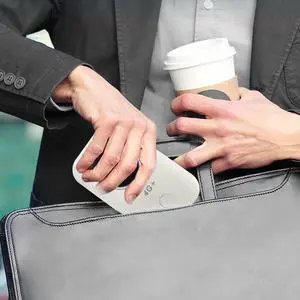 150Mbps 4G LTE Wireless Router 3650mAh with SIM Card Slot Wide Coverage 4G Sim Card Pocket Router Portable Wireless Router