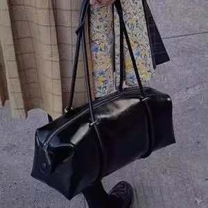 Women Single Shoulder Bag Large Capacity PU Boston Pillow Bag Vintage Underarm Bag Solid Color Zipper Closure for Vacation Party