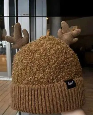 Deer Head Knitted Thermal Woolen Hat Winter Pull on NWT One Size Unisex Deer Head Knitted Thermal Woolen Hat Winter Pull on NWT One Size Unisex