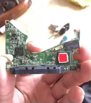 Circuit board hard disk board number 2060-800022-000 REV P2 Circuit board hard disk board number 2060-800022-000 REV P2
