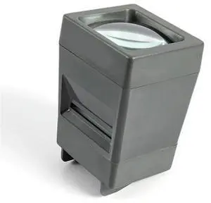 35MM Film Viewer, 3X Magnification, High-Definition LED, For Both Positive And Negative Films 35MM Film Viewer, 3X Magnification, High-Definition LED, For Both Positive And Negative Films