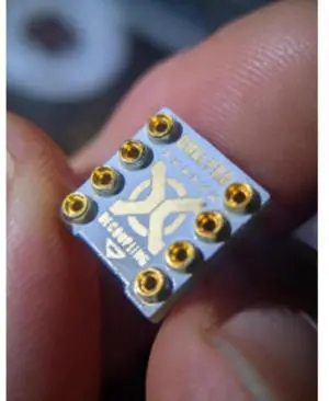 Dual amplifier upgrade seat, local tyrant gold retail version, decoupling amplifier seat, hifi amplifier base, gold-plated. Dual amplifier upgrade seat, local tyrant gold retail version, decoupling amplifier seat, hifi amplifier base, gold-plated.