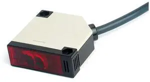 E3JK-R4M1 Reflective Square Photoelectric Switch Sensor With Reflector Plate AC220V/DC24V Universal Model E3JK-R4M1 Reflective Square Photoelectric Switch Sensor With Reflector Plate AC220V/DC24V Universal Model