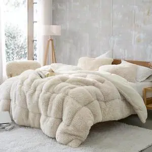 Alaskan Winters - Coma Inducer® Oversized Comforter - Arctic Wolf (Full) Alaskan Winters - Coma Inducer® Oversized Comforter - Arctic Wolf (Full)