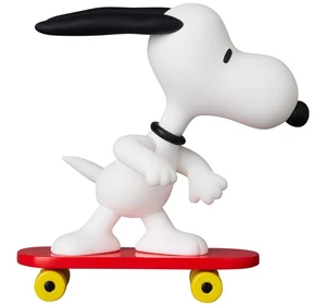 UDF No.824 PEANUTS Series 17 Skateboard Snoopy UDF No.824 PEANUTS Series 17 Skateboard Snoopy
