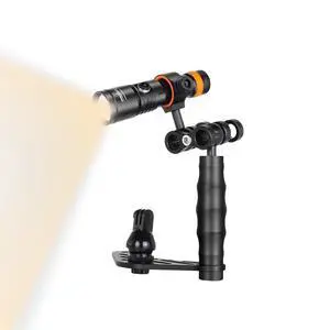 D530V 5500K Warm White Video Light 1000 Lumen 120 Degrees Photography Light with Ball Joint & H02 Underwater Camera Tray Kit D530V 5500K Warm White Video Light 1000 Lumen 120 Degrees Photography Light with Ball Joint & H02 Underwater Camera Tray Kit