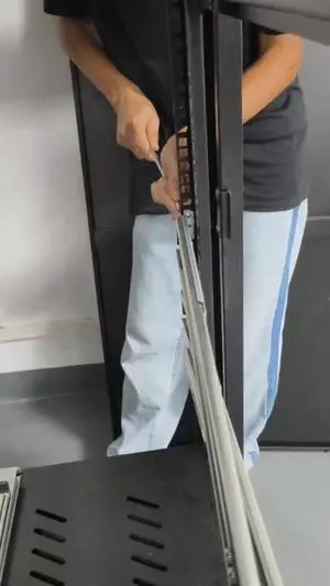 20" Ball Bearing Sliding Rail Universal Design Support 2U,3U,4U,5U Chassis NOT Support hotswap Chassis 20" Ball Bearing Sliding Rail Universal Design Support 2U,3U,4U,5U Chassis NOT Support hotswap Chassis