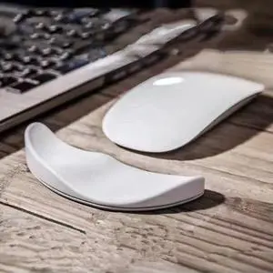Wrist Support Mouse Pad Light Grey Silicone Cushion Anti-Slip Base Ergonomic Design Comfortable Wrist Relief Smooth Surface Wrist Support Mouse Pad Light Grey Silicone Cushion Anti-Slip Base Ergonomic Design Comfortable Wrist Relief Smooth Surface