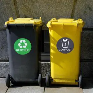 12Pcs Trash Bin Marking Sticker Large PVC Waterproof Adhesive Vinyl Easy Peel Stick for Plastic Glass Steel Surfaces 12Pcs Trash Bin Marking Sticker Large PVC Waterproof Adhesive Vinyl Easy Peel Stick for Plastic Glass Steel Surfaces