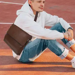 Light Brown PU Crossbody Bag Stylish Minimalist Shoulder Bag for Everyday Dating Shopping Travel Light Brown PU Crossbody Bag Stylish Minimalist Shoulder Bag for Everyday Dating Shopping Travel