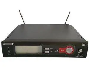 SLX4 one-to-one wireless microphone Beta 58A for stage singing with SM58 microphone British standard plug American standard plug SLX4 one-to-one wireless microphone Beta 58A for stage singing with SM58 microphone British standard plug American standard plug