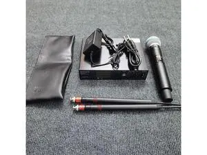 Digital wireless microphone ULXD4 BETA58A stage performance mixer with SM58 professional microphone British standard plug European plug Digital wireless microphone ULXD4 BETA58A stage performance mixer with SM58 professional microphone British standard plug European plug