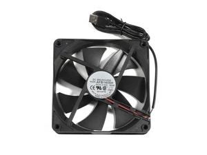 5V USB Connector 1800RPM PC Fan Cooler Heatsink Exhaust CPU Cooling Fan Replacement 140x140mm 14CM 5V USB Connector 1800RPM PC Fan Cooler Heatsink Exhaust CPU Cooling Fan Replacement 140x140mm 14CM