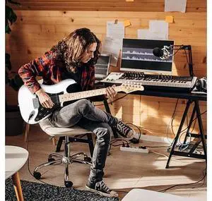 Full Size Electric Guitar for Music Lover Beginner with 20W Amp and Accessories Pack Guitar Bag (WHITE, 39" Right Handed) Full Size Electric Guitar for Music Lover Beginner with 20W Amp and Accessories Pack Guitar Bag (WHITE, 39" Right Handed)