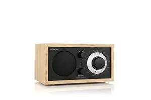 Model One Bluetooth AM/FM Radio (Oak/Black/Black) Model One Bluetooth AM/FM Radio (Oak/Black/Black)