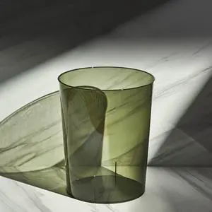 Small Trash Can Plastic Wastebasket 1.5 Gallon Garbage Bin, Clear & Green Small Trash Can Plastic Wastebasket 1.5 Gallon Garbage Bin, Clear & Green