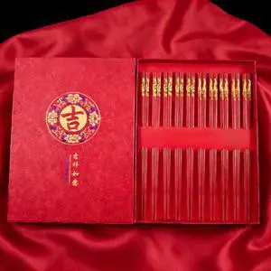 Chinese New Year Chopsticks Gift Set with Gift Box, 10 Pairs 9.5" Red Wooden Chopsticks with Dragon & Phoenix Patterns, Reusable Dishwasher Safe Long Chopsticks for Wedding, Lunar Asian Festival Chinese New Year Chopsticks Gift Set with Gift Box, 10 Pairs 9.5" Red Wooden Chopsticks with Dragon & Phoenix Patterns, Reusable Dishwasher Safe Long Chopsticks for Wedding, Lunar Asian Festival