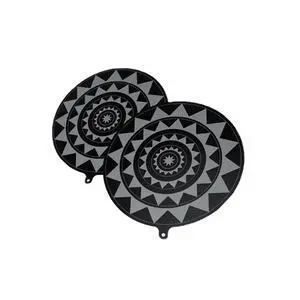 Silicone Induction Cooker Protective Mats with Hanging Holes Washable and Reusable Scratch-Resistant Two-Pack (Small-7in) Silicone Induction Cooker Protective Mats with Hanging Holes Washable and Reusable Scratch-Resistant Two-Pack (Small-7in)