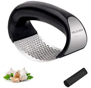 Garlic press kitchen tool garlic peeler stainless steel professional ginger crusher ergonomic labor-saving crusher (S) Garlic press kitchen tool garlic peeler stainless steel professional ginger crusher ergonomic labor-saving crusher (S)