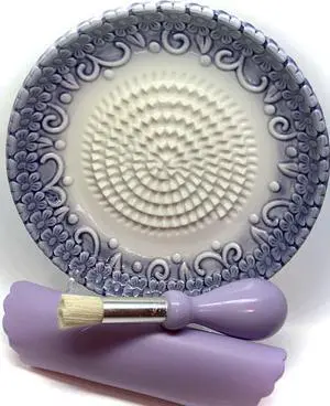 All-in-one Premium Ceramic Garlic Grater Plate 4-Piece Set - Purple Embossed Design and Style - For Garlic, Ginger, Chocolate, and more! - Comes with 5.25" Plate, Peeler, Brush, and Stand All-in-one Premium Ceramic Garlic Grater Plate 4-Piece Set - Purple Embossed Design and Style - For Garlic, Ginger, Chocolate, and more! - Comes with 5.25" Plate, Peeler, Brush, and Stand