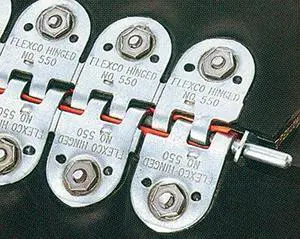 550J36NC Bolt Hinged Belt Fasteners (Box of 1 Set) 550J36NC Bolt Hinged Belt Fasteners (Box of 1 Set)