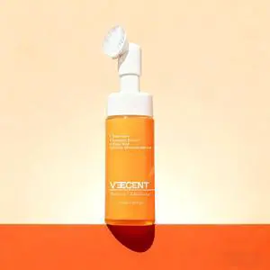 Turmeric, Kojic Acid Brightening and Whitening Foaming Facial Cleanser,Reduce Dark Spot, Silicone Brush Cleansing Skincare Hydrating Facial Cleansing for All Skin Turmeric, Kojic Acid Brightening and Whitening Foaming Facial Cleanser,Reduce Dark Spot, Silicone Brush Cleansing Skincare Hydrating Facial Cleansing for All Skin