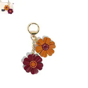 Genuine Leather Flower Decorative Keyring Cute Leather Flower Keychains Boho Accessories Key Ring for Women Wallet Bag Purse Pendant Charms Genuine Leather Flower Decorative Keyring Cute Leather Flower Keychains Boho Accessories Key Ring for Women Wallet Bag Purse Pendant Charms