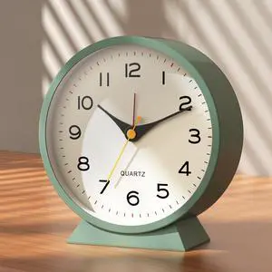 4.5" Analog Alarm Clock, Small Retro Desk Clock and Table Clock 4.5" Analog Alarm Clock, Small Retro Desk Clock and Table Clock