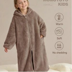 New spring-autumn dress for girls in 2026. Girls' cozy pajamas made of coral fleece, fashionable and all-in-one, providing good warmth. New spring-autumn dress for girls in 2026. Girls' cozy pajamas made of coral fleece, fashionable and all-in-one, providing good warmth.