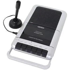 ® Cassette Player/Recorder ® Cassette Player/Recorder