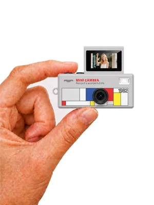 Mini Digital Camera, 90s Dreamcore Retro Cam for Grainy Photo Video Filming, 1.6MP Pocket Cam, Lo-Fi Photo/Video Recording, 4G Card & Reader, Fun for Beginner, Teens, Adults Mini Digital Camera, 90s Dreamcore Retro Cam for Grainy Photo Video Filming, 1.6MP Pocket Cam, Lo-Fi Photo/Video Recording, 4G Card & Reader, Fun for Beginner, Teens, Adults