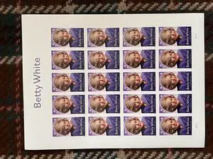 US Stamps 2025 Betty White 5 Sheets of 20 US Stamps 2025 Betty White 5 Sheets of 20