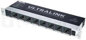 DS2800 Professional 2-Input 8-Output Distribution Splitter 2-input 8-output splitter with gold-plated XLR connectors for studios, restaurants and retail shops DS2800 Professional 2-Input 8-Output Distribution Splitter 2-input 8-output splitter with gold-plated XLR connectors for studios, restaurants and retail shops