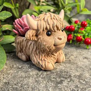 Highland Cow Planter, Resin Succulent Plant Pot, Small Decorative Animal Flower Container, Gift for Cow Lovers (Light Brown) Highland Cow Planter, Resin Succulent Plant Pot, Small Decorative Animal Flower Container, Gift for Cow Lovers (Light Brown)