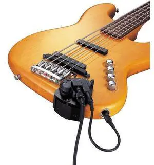 Roland GK-3B Bass Divided Pickup, Black Roland GK-3B Bass Divided Pickup, Black
