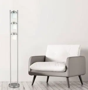 65"H 3-White-Head with Two Way Adjustable Floor Lamp (1 Pc/Ctn/ 1.10 Cu Ft/12.32 G.W. Lbs) 65"H 3-White-Head with Two Way Adjustable Floor Lamp (1 Pc/Ctn/ 1.10 Cu Ft/12.32 G.W. Lbs)