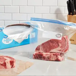 Great Value Freezer Guard Double Zipper Gallon Freezer Bag, 80 Count Great Value Freezer Guard Double Zipper Gallon Freezer Bag, 80 Count